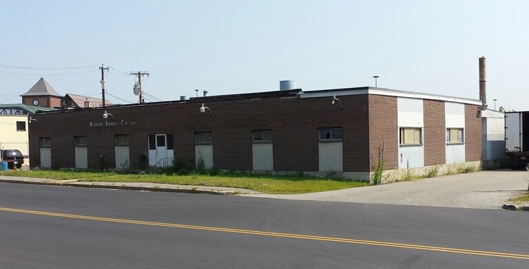 211 New Boston St, Woburn, MA à louer Photo principale- Image 1 de 5