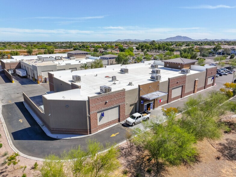 1850 E Chandler Blvd, Chandler, AZ à vendre - Photo du bâtiment - Image 2 de 5