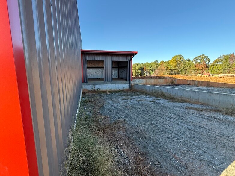 506 Entrepreneur Ct, Greer, SC à louer - Photo du bâtiment - Image 3 de 10