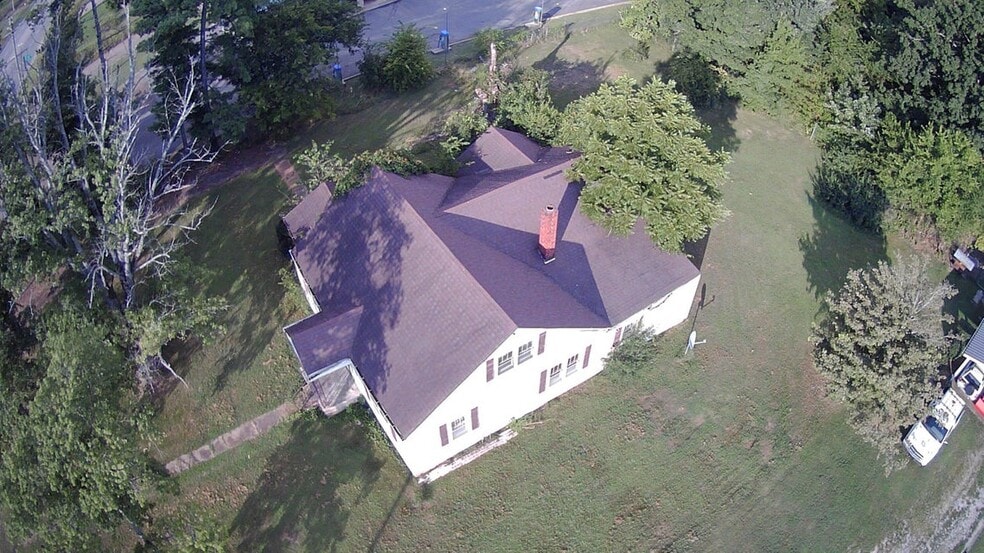 1344 US 127 Byp, Pikeville, TN for sale - Building Photo - Image 2 of 19