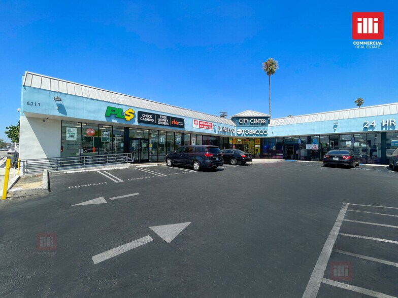 6217 S Figueroa St, Los Angeles, CA à louer - Photo du bâtiment - Image 3 de 5