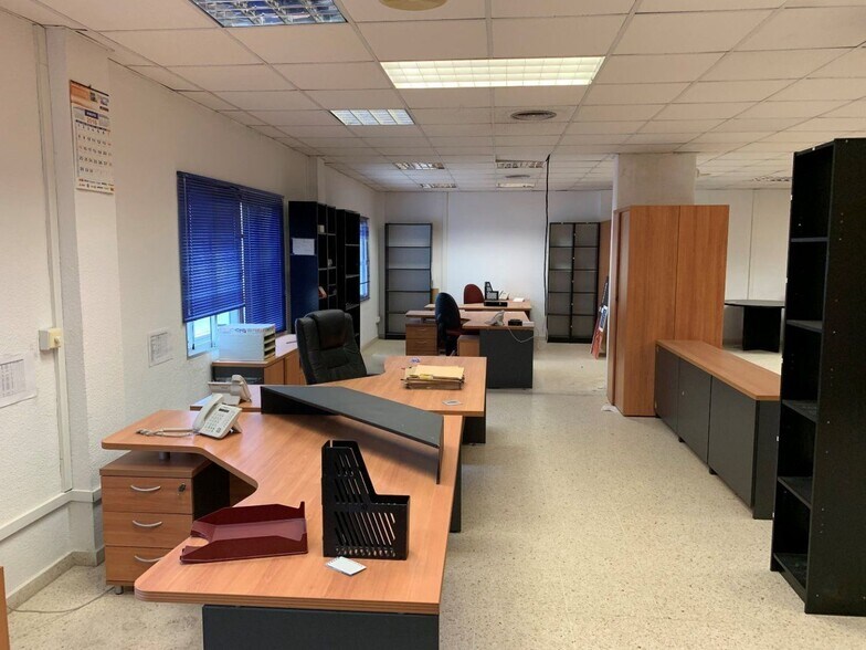 Polígono Sen-1 Entrenucleos, S/N, Dos Hermanas, Sevilla for lease - Building Photo - Image 3 of 14