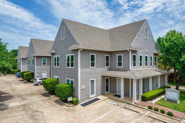 Plus de détails pour 903 E 18th St, Plano, TX - Bureau, Commerce de détail à louer