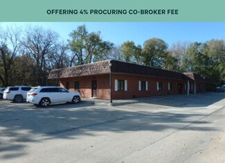 More details for 1921 Superior St, Webster City, IA - Office for Lease