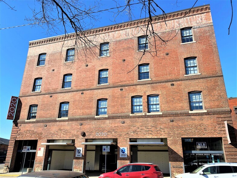 2020 Baltimore Ave, Kansas City, MO à louer - Photo du bâtiment - Image 3 de 22