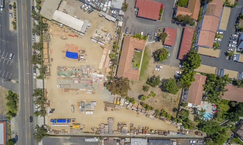460 Olive Ave, Vista, CA for lease - Aerial - Image 3 of 16