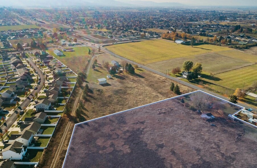 8394 N Chase Rd, Post Falls, ID à vendre - Aérien - Image 2 de 6