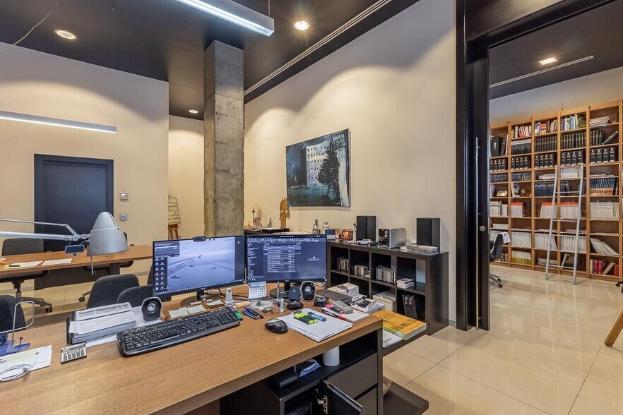 Calle Curro Cuchares, 16, Granada, Granada for sale - Building Photo - Image 3 of 34