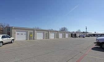 5126 Broadway Ave, Haltom City TX - Warehouse