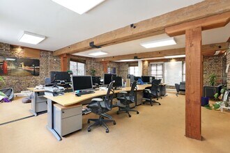 25 Queen Elizabeth St, London for lease Interior Photo- Image 2 of 9