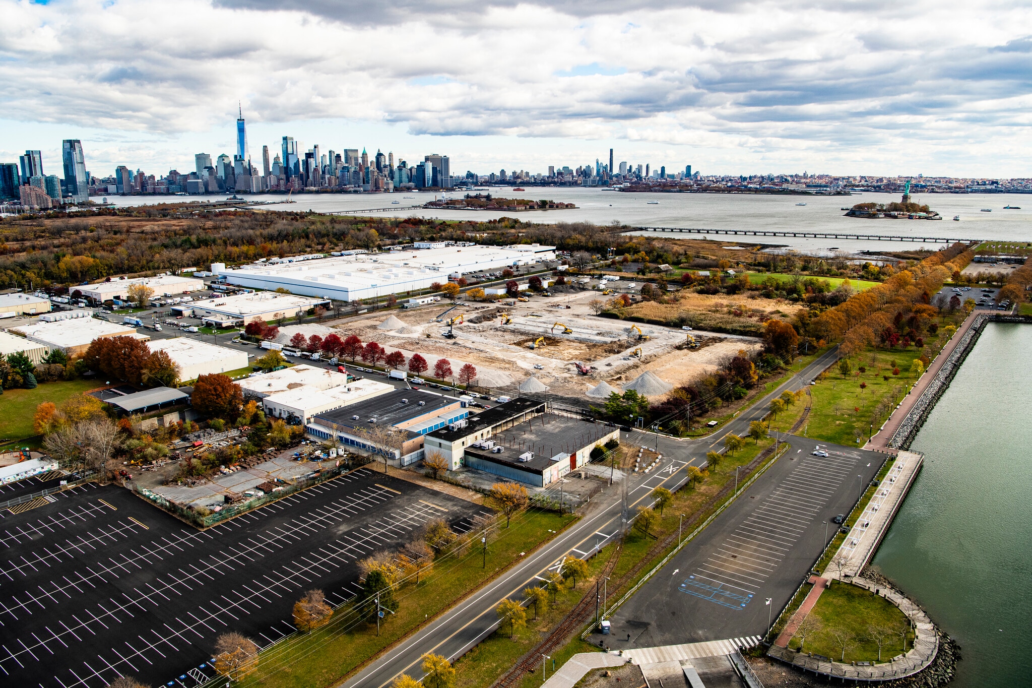 125 Theodore Conrad Dr, Jersey City, NJ à louer Photo du bâtiment- Image 1 de 2