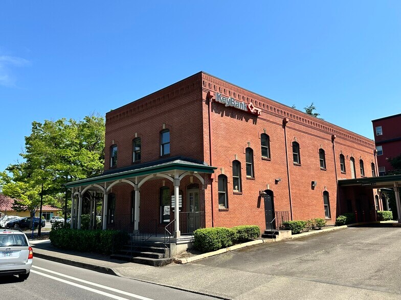 18650 SW Boones Ferry Rd, Tualatin, OR à louer - Photo du bâtiment - Image 2 de 6