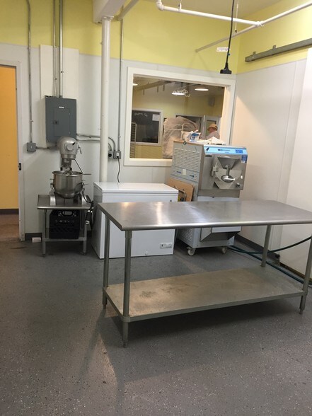 166-180 S Van Brunt St, Englewood, NJ à louer - Photo intérieure - Image 3 de 19