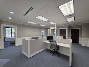 109 Professional Park Dr, Mooresville, NC for lease Interior Photo- Image 2 of 31