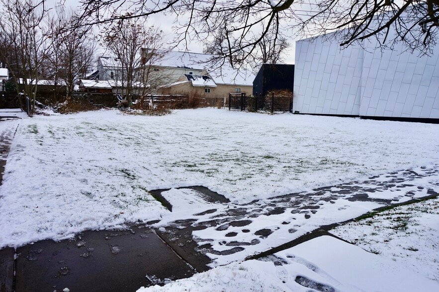 139 School St, Buffalo, NY for sale - Building Photo - Image 3 of 7