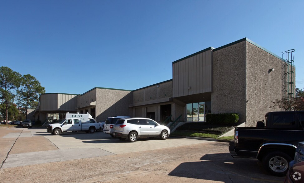 455-465 W 38th St, Houston, TX à louer - Photo du bâtiment - Image 3 de 31
