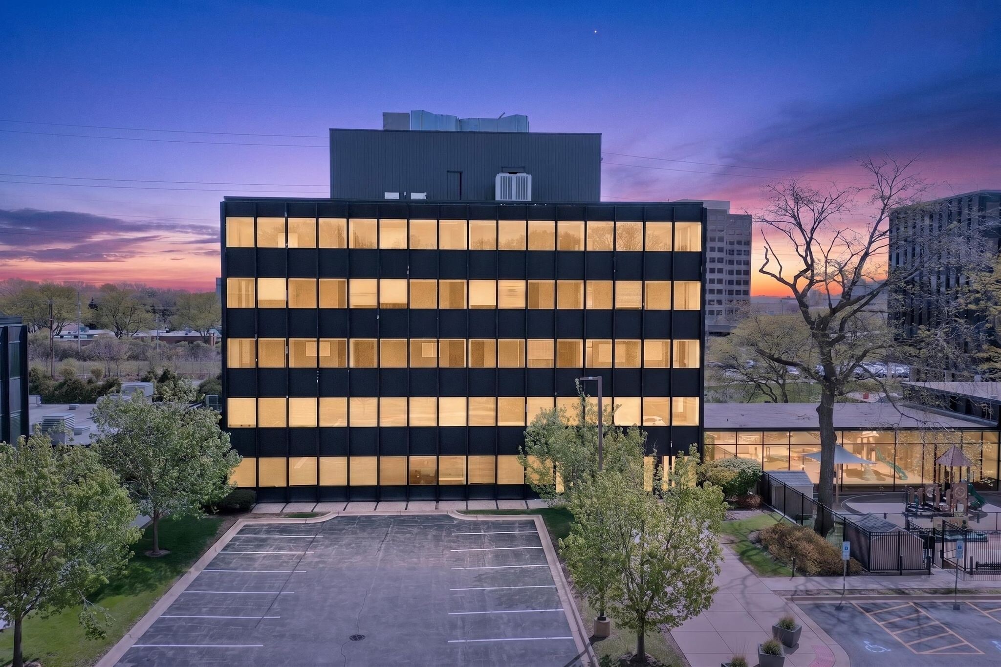 9933 Woods Dr, Skokie, IL for lease Primary Photo- Image 1 of 15