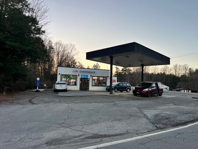 More details for 1556 Zion Rd, Morganton, NC - Retail for Sale