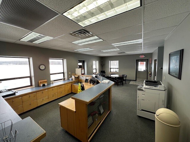 1555 Youngstown Kingsville Rd NE, Vienna, OH for sale - Interior Photo - Image 2 of 5