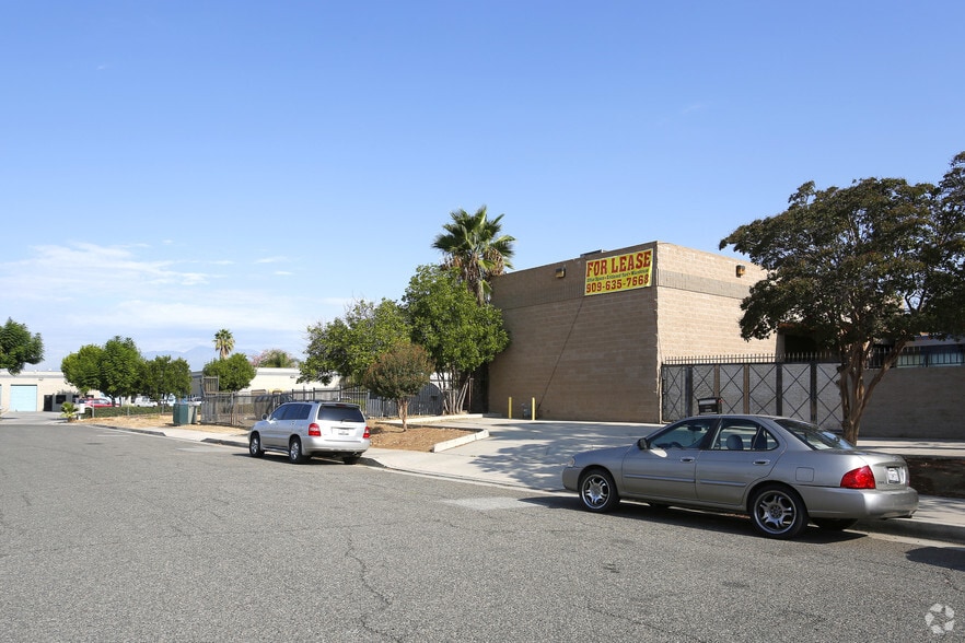 3175 Kluk Ln, Riverside, CA for lease - Building Photo - Image 2 of 4