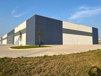Plus de détails pour 3460 Marnie Ave, Waterloo, IA - Industriel à louer