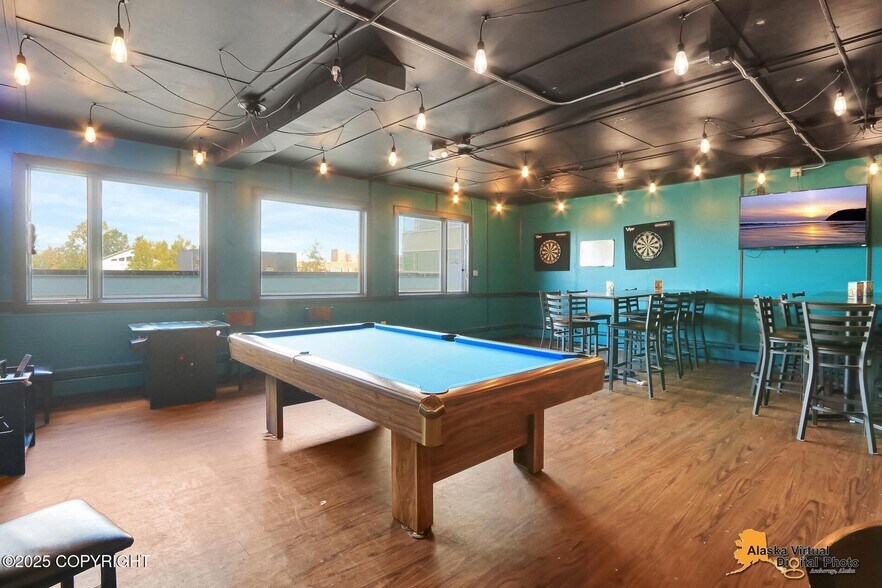 535 W 3rd Ave, Anchorage, AK à vendre - Photo du bâtiment - Image 2 de 14