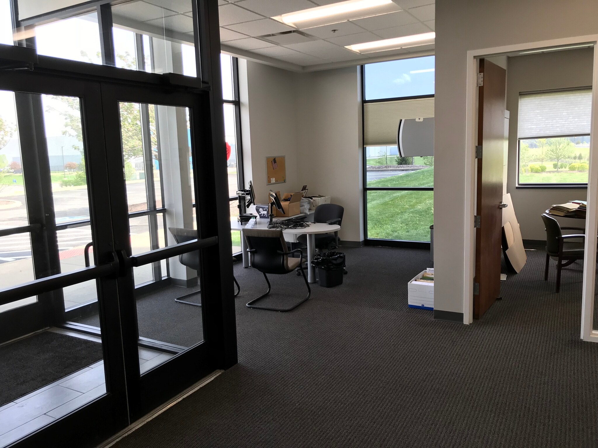 200 Solar Dr, Imperial, PA for lease Building Photo- Image 1 of 4