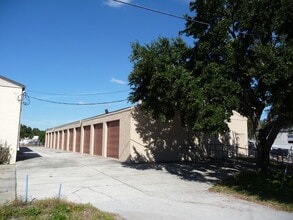555 Marlborough St, Oldsmar, FL à louer Photo du bâtiment- Image 1 de 6