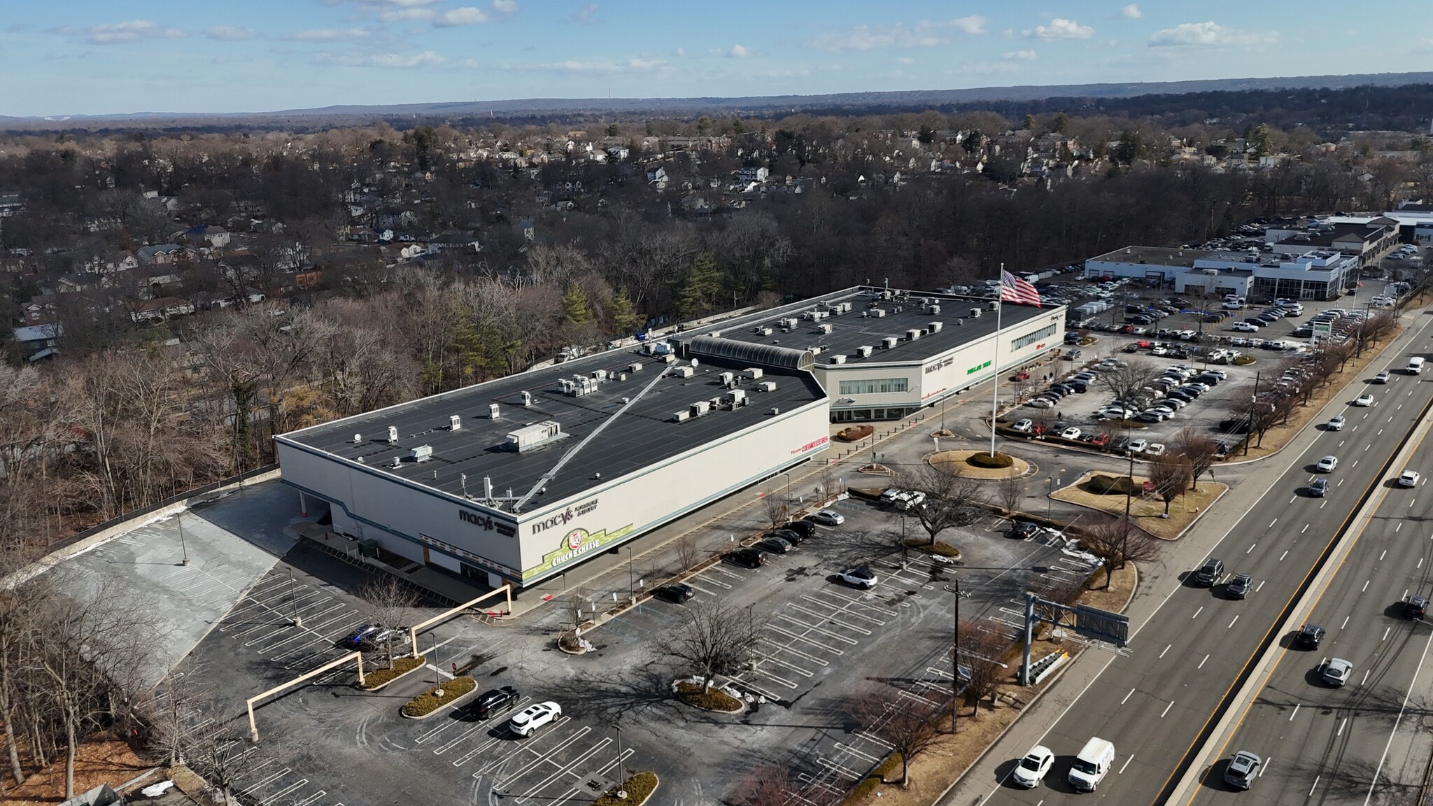 275 Route 4, Paramus, NJ for lease Building Photo- Image 1 of 5