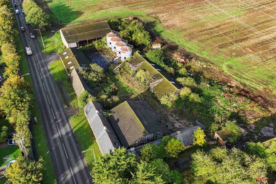 Burnham Rd, South Woodham Ferrers for sale - Aerial - Image 2 of 6