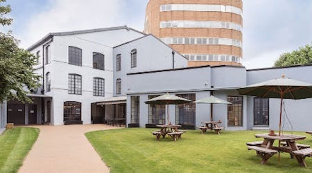 1 Putney Bridge Appr, Londres à louer Photo du bâtiment- Image 1 de 2