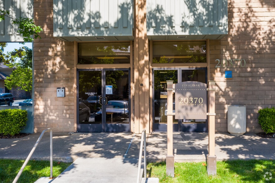 20370 Town Center Ln, Cupertino, CA for sale - Building Photo - Image 2 of 8