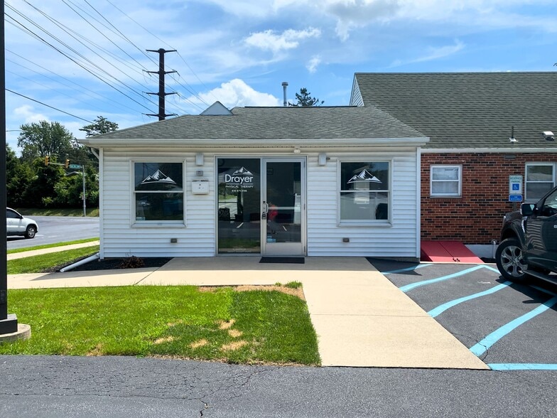 3103 W Emaus Ave, Allentown, PA for lease - Building Photo - Image 3 of 22
