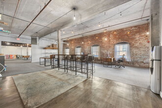 58 Pulaski St, Peabody, MA à louer Photo intérieure- Image 1 de 6