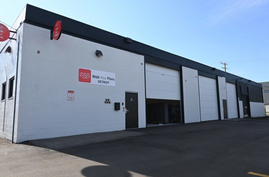 778-780 W Maple Dr, Troy, MI à louer - Photo du bâtiment - Image 2 de 5