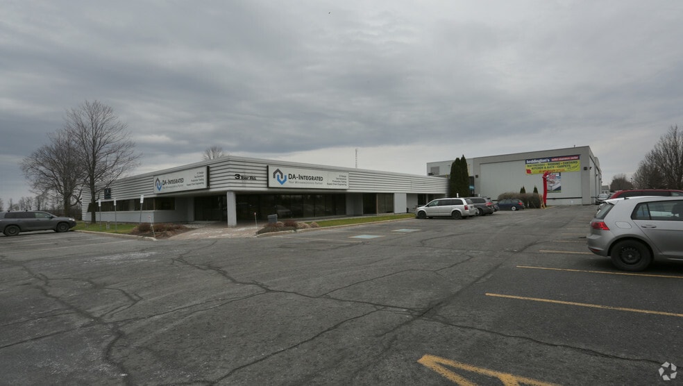 3 Iber Rd, Ottawa, ON for sale - Primary Photo - Image 1 of 1