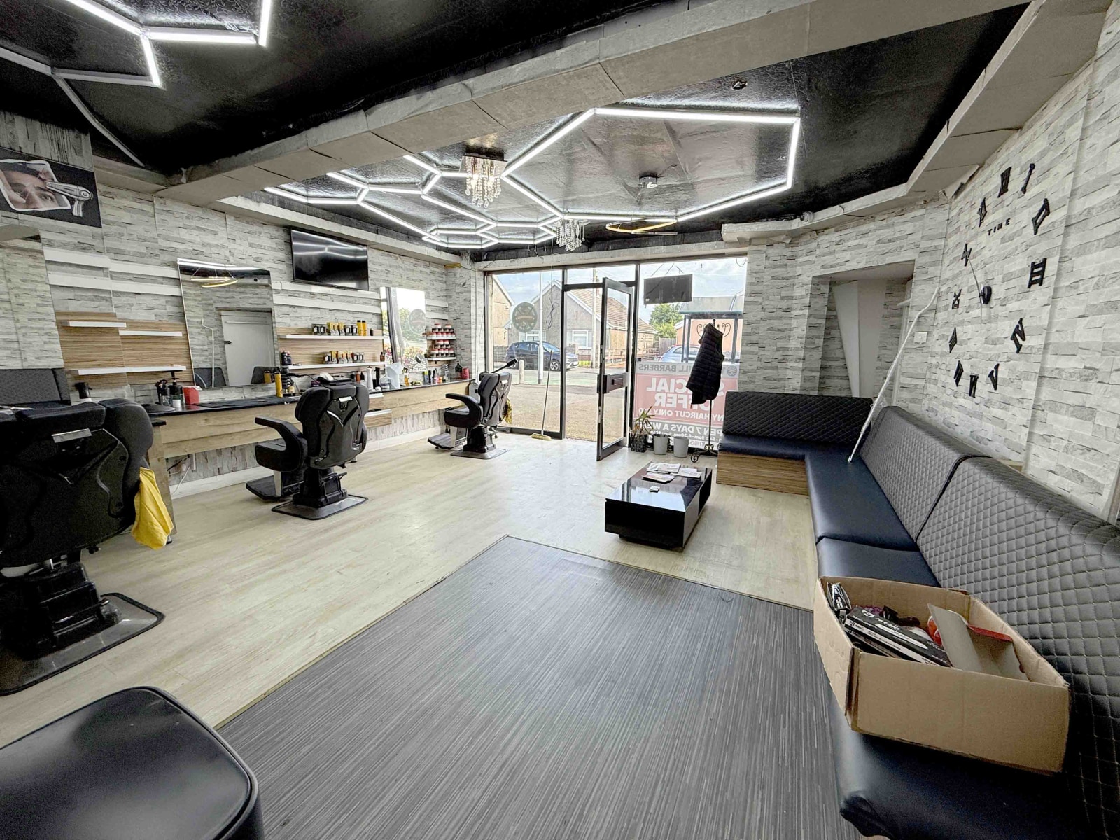 7 Graiglwyd Rd, Swansea for lease Interior Photo- Image 1 of 7