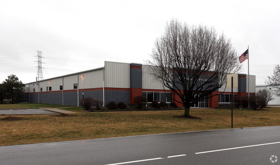 3619 S Arlington Ave, Indianapolis, IN for lease - Building Photo - Image 3 of 9