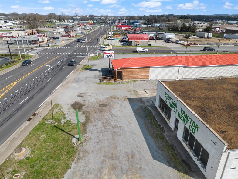 736 Madison St, Shelbyville, TN for sale - Aerial - Image 2 of 17