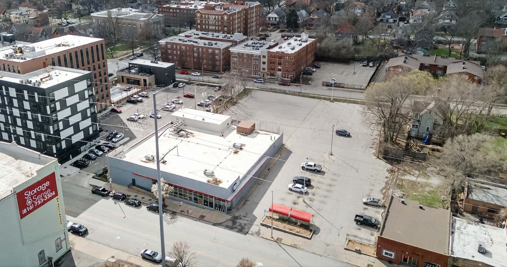 3410 Troost Ave, Kansas City, MO for lease Primary Photo- Image 1 of 6