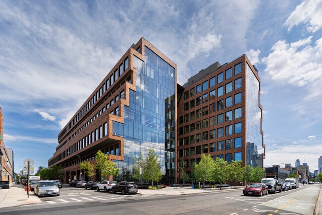 Plus de détails pour 25 Kent Ave, Brooklyn, NY - Bureau à louer