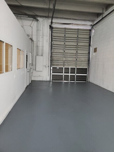 2640-2666 W 79th St, Hialeah, FL à louer - Photo intérieure - Image 3 de 12