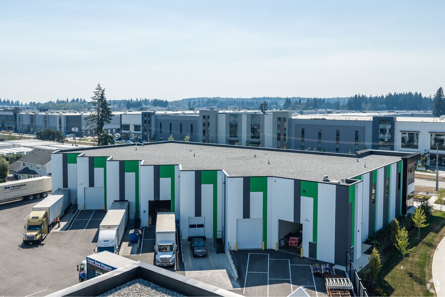 2980 192 St, Surrey, BC à vendre - Photo du bâtiment - Image 3 de 5