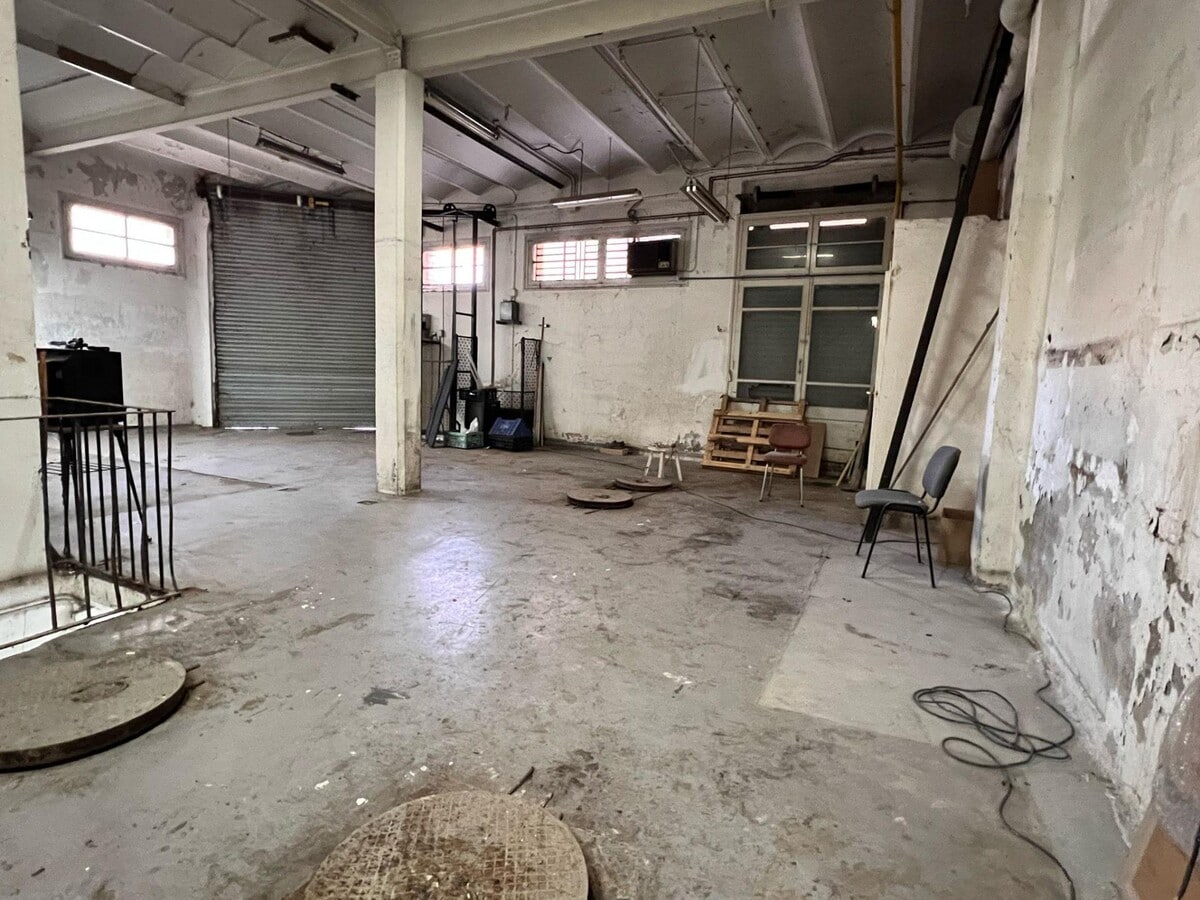 Manresa, BAR 08241 - Unit 1 -  - Interior Photo - Image 2 of 22