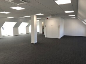 39-41 The Parade, Claygate for lease Interior Photo- Image 2 of 2