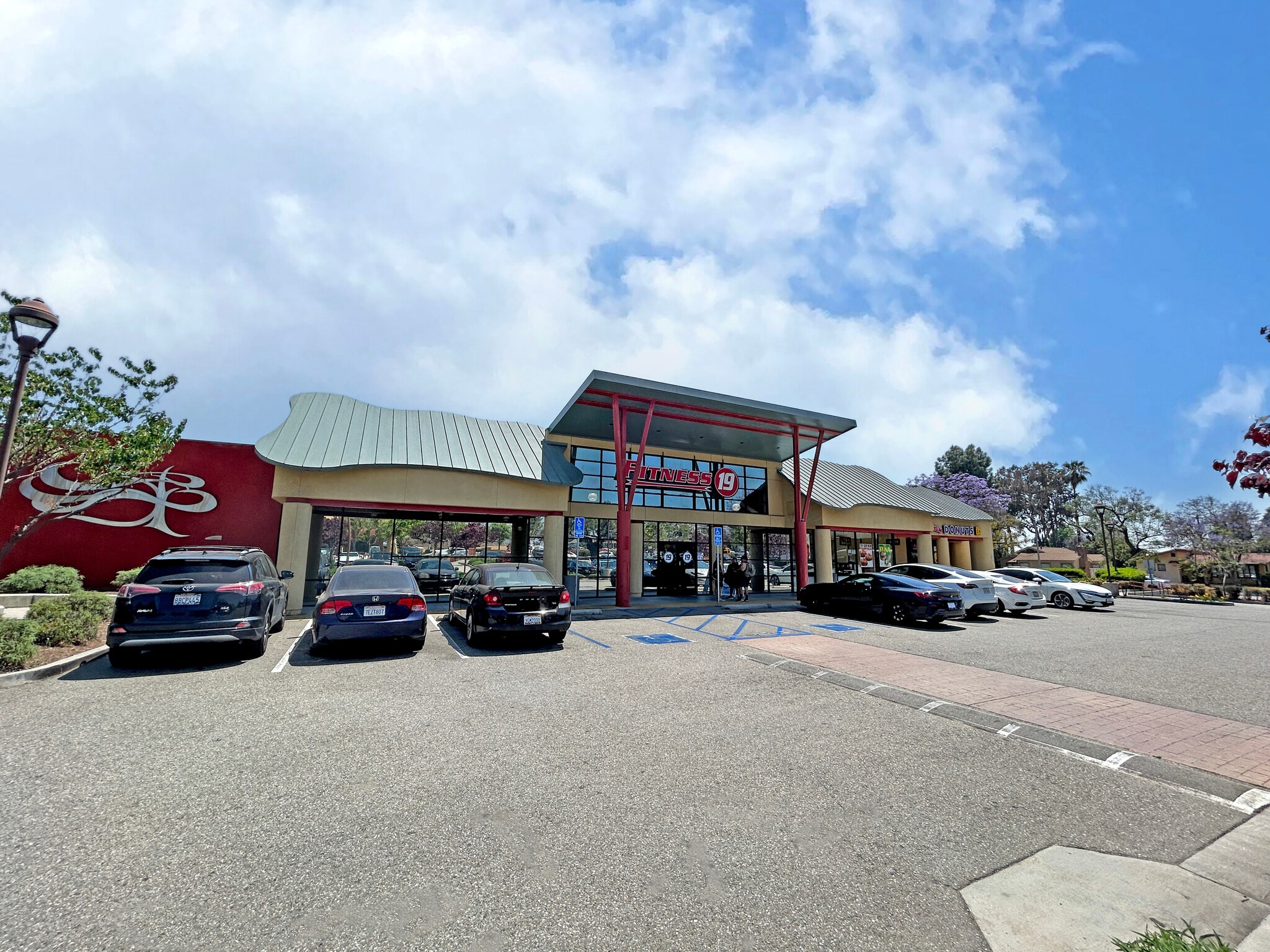 320-380 S Indian Hill Blvd, Claremont, CA for lease Primary Photo- Image 1 of 11