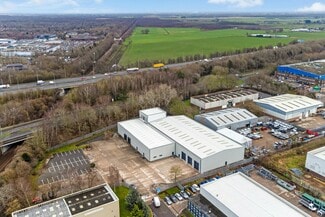 Plus de détails pour 23 Kingsland Grange, Warrington - Industriel à louer
