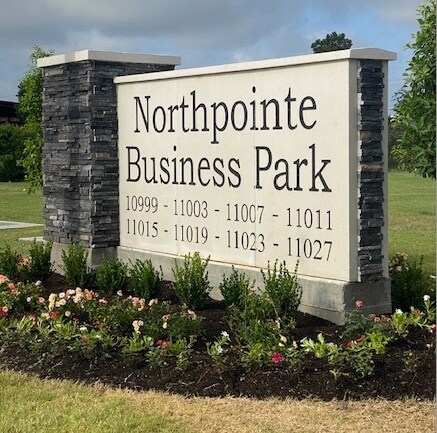 11007 Northpointe Blvd, Tomball, TX à vendre - Photo du bâtiment - Image 2 de 10