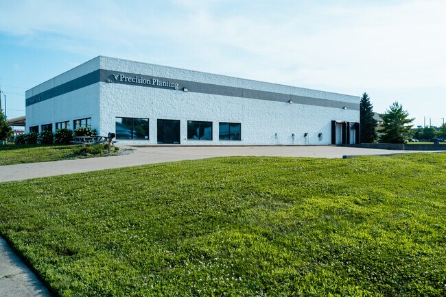 More details for 1401 Commerce Pky, Bloomington, IL - Office, Industrial for Lease