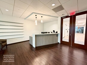 1230 Peachtree St NE, Atlanta, GA à louer Hall d’entrée- Image 1 de 11